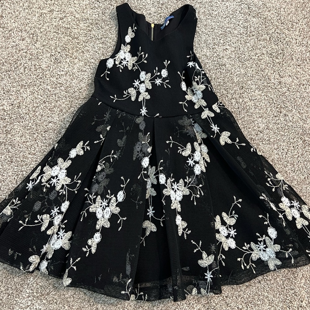 Beautiful girls dress size 10